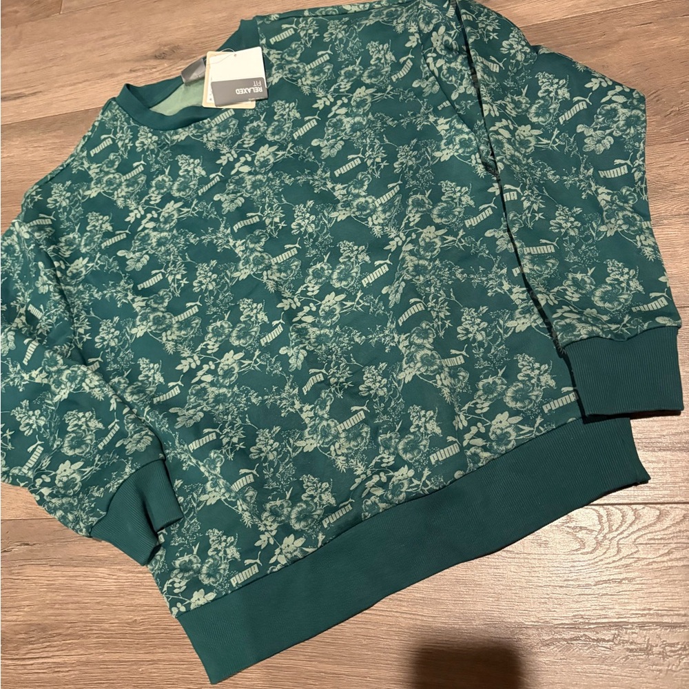 womens puma sweatshirt Size XS